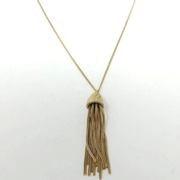 Vintage Gold Tone Tassel Pendant Necklace, Nice Length Chain, Fringe Estate - Picture 1 of 5